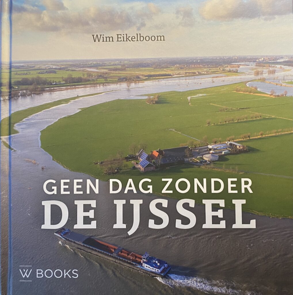 Deze afbeelding heeft een leeg alt-attribuut; de bestandsnaam is COVER-Geen-dag-zonder-1018x1024.jpeg